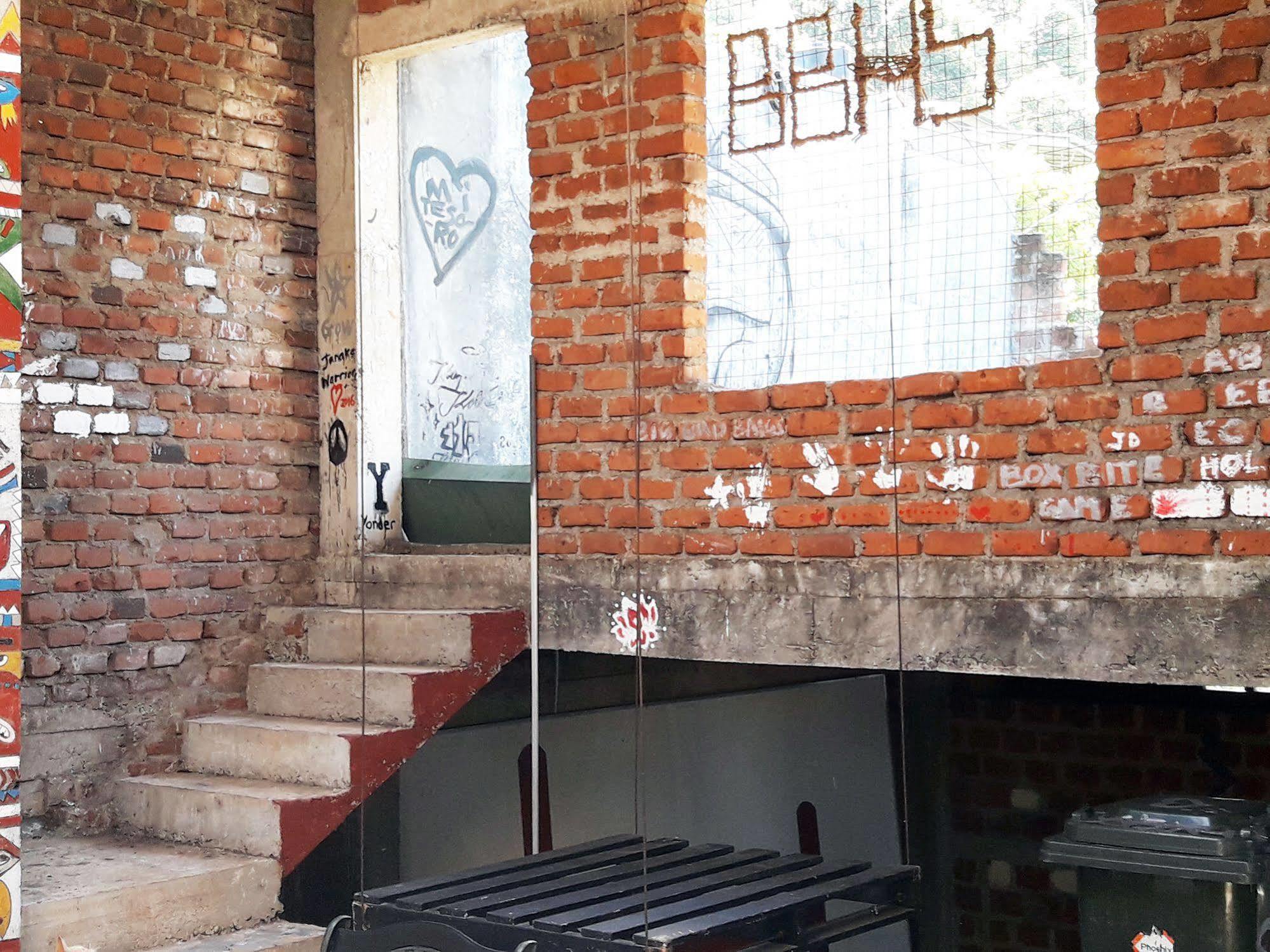 Kandy Walkers Hostel Tennekumbura Ngoại thất bức ảnh