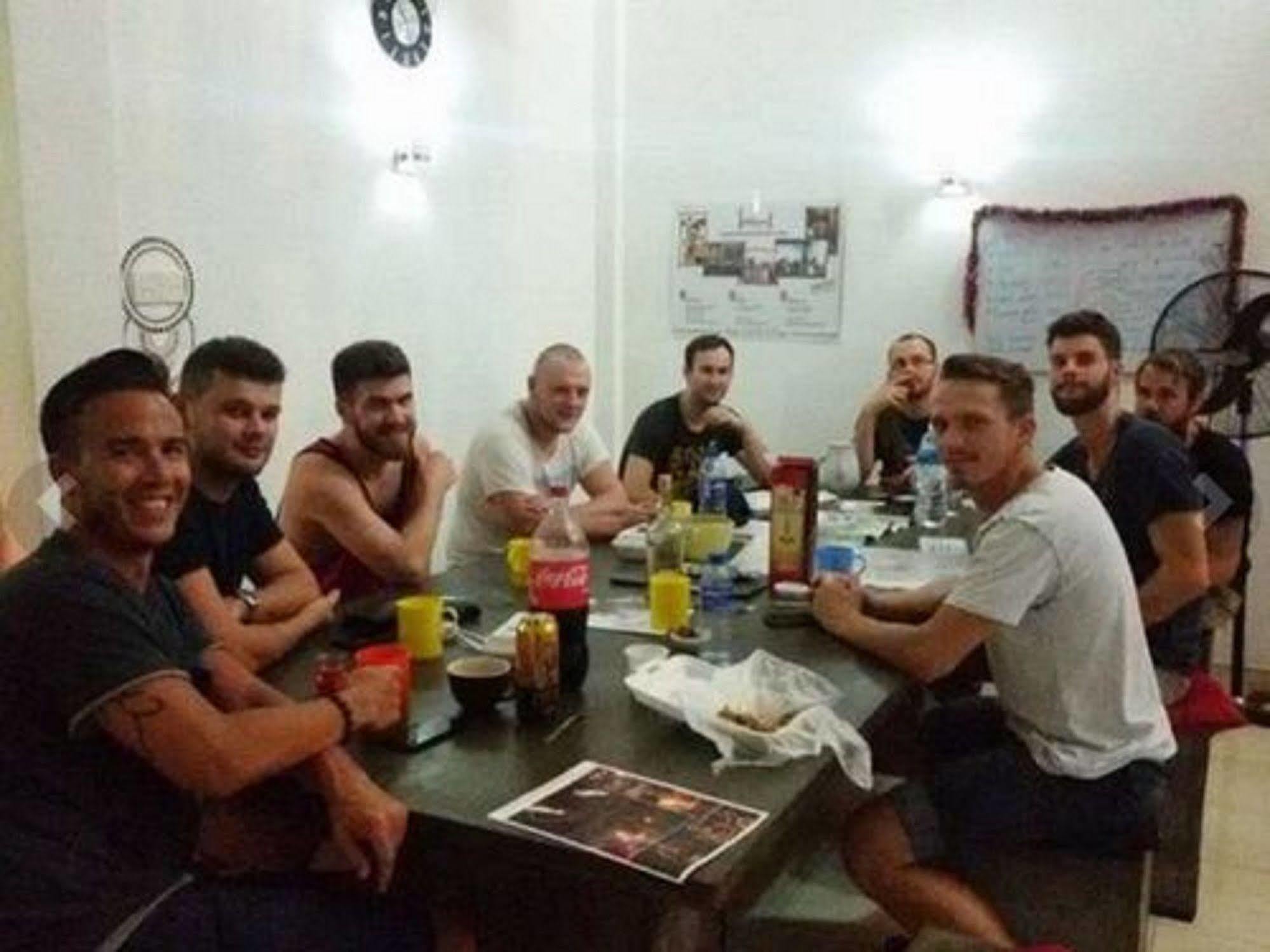Kandy Walkers Hostel Tennekumbura Ngoại thất bức ảnh