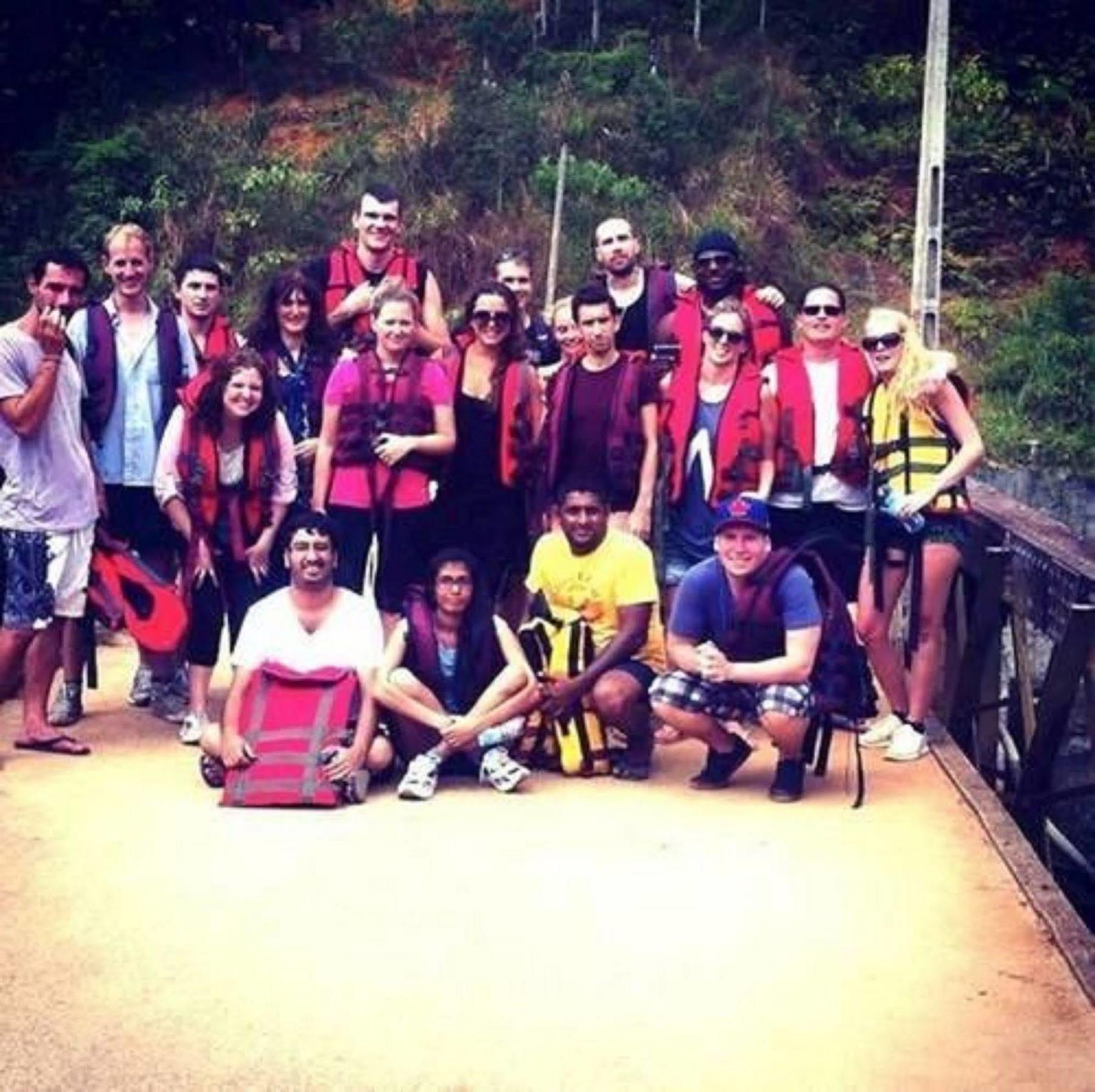 Kandy Walkers Hostel Tennekumbura Ngoại thất bức ảnh