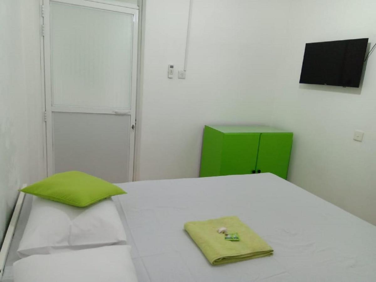 Kandy Walkers Hostel Tennekumbura Ngoại thất bức ảnh